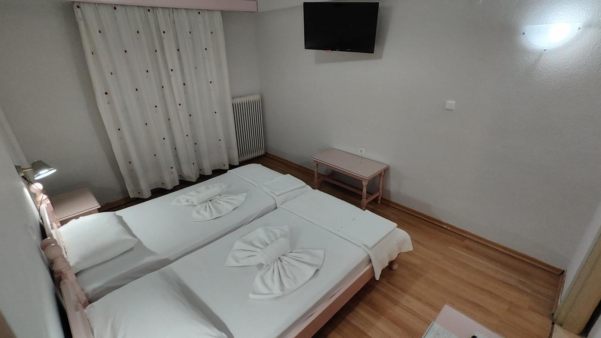 לאוטרה אדיפסאו Kapolos Spa Hotel חדר תמונה