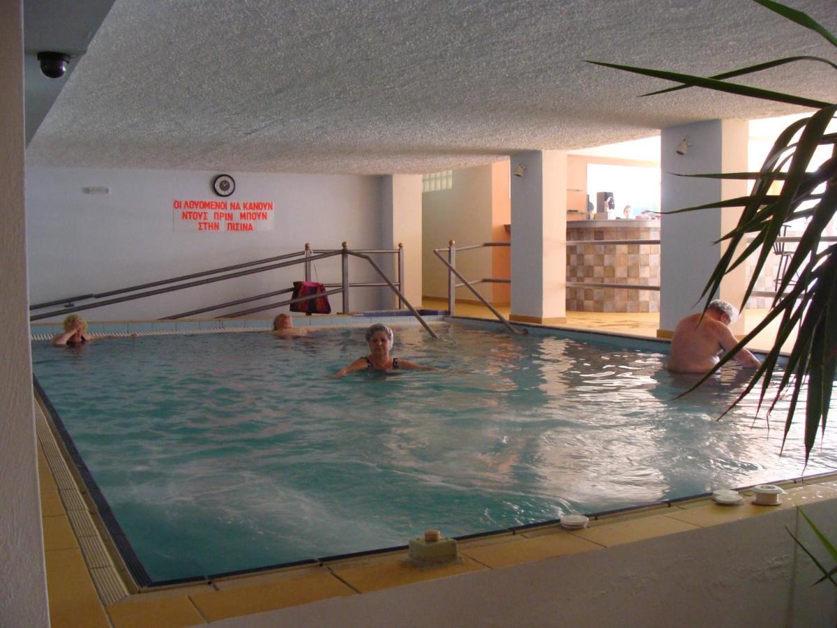 לאוטרה אדיפסאו Kapolos Spa Hotel מראה חיצוני תמונה