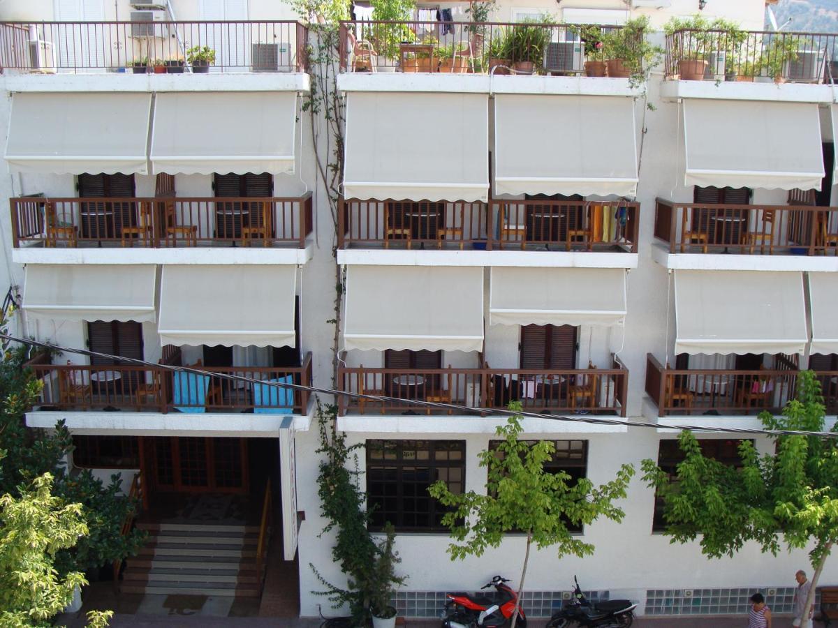 לאוטרה אדיפסאו Kapolos Spa Hotel מראה חיצוני תמונה