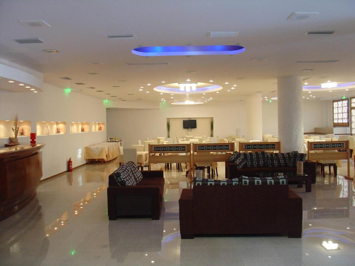 לאוטרה אדיפסאו Kapolos Spa Hotel מראה חיצוני תמונה